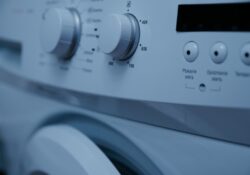 Zatuchlý zápach z pračky: jak se ho můžete zbavit?
