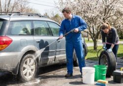 Jak připravit auto na jaro po zimě: Kompletní očista a kontrola