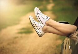 Dlouhé cesty autem či letadlem: jak porazit jet lag a cestovní vyčerpání