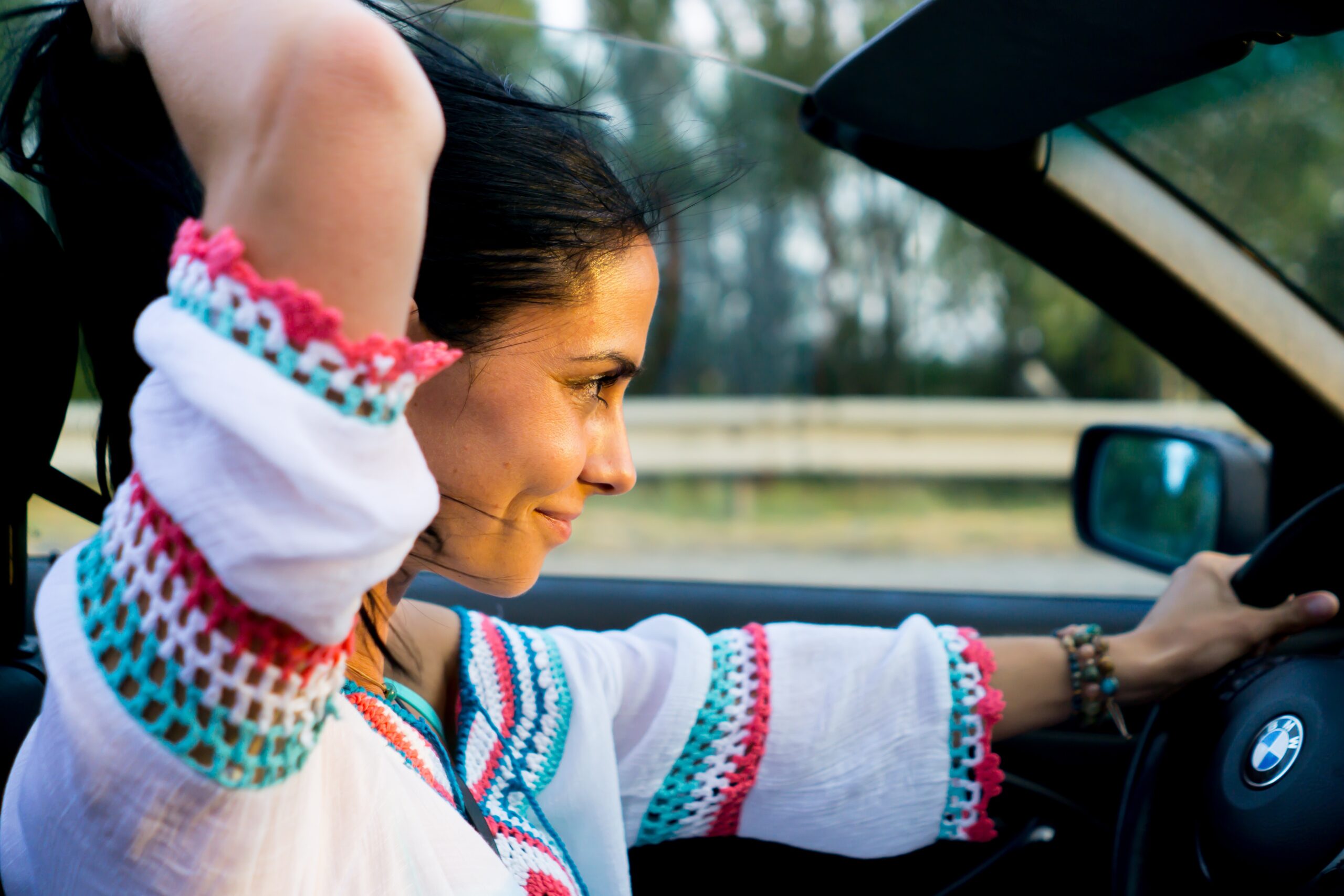 Letní road trip autem: jak si užít cestu a na co nezapomenout